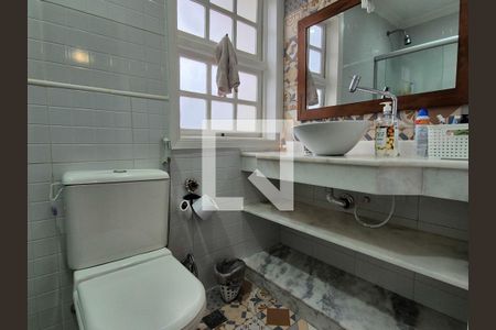 Casa de condomínio à venda com 170m², 4 quartos e 2 vagas Casa de condomínio à venda com 170m², 4 quartos e 2 vagasBanheiro da Suíte 2