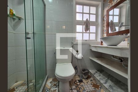 Casa de condomínio à venda com 170m², 4 quartos e 2 vagas Casa de condomínio à venda com 170m², 4 quartos e 2 vagasBanheiro da Suíte 2