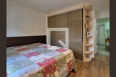 Casa de condomínio à venda com 170m², 4 quartos e 2 vagas Casa de condomínio à venda com 170m², 4 quartos e 2 vagasSuíte 3