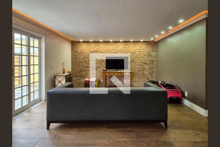 Casa de condomínio à venda com 170m², 4 quartos e 2 vagas Casa de condomínio à venda com 170m², 4 quartos e 2 vagasSala