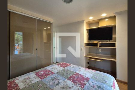 Casa de condomínio à venda com 170m², 4 quartos e 2 vagas Casa de condomínio à venda com 170m², 4 quartos e 2 vagasSuíte 3