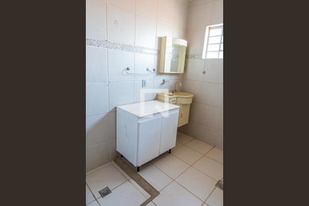 Casa à venda com 286m², 4 quartos e 4 vagasBanheiro