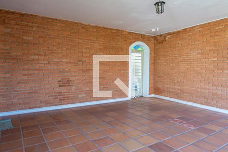 Casa à venda com 286m², 4 quartos e 4 vagasGaragem