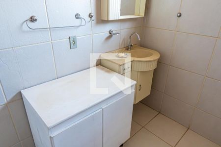 Casa à venda com 286m², 4 quartos e 4 vagasBanheiro