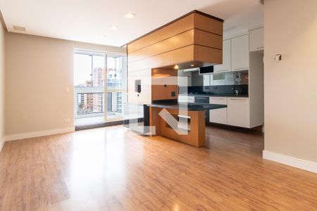 Sala de apartamento para alugar com 2 quartos, 71m² em São Francisco, Curitiba