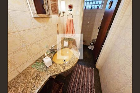 Casa à venda com 387m², 4 quartos e 4 vagas