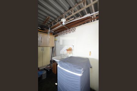 Casa à venda com 110m², 4 quartos e 1 vagaÁrea de Serviço