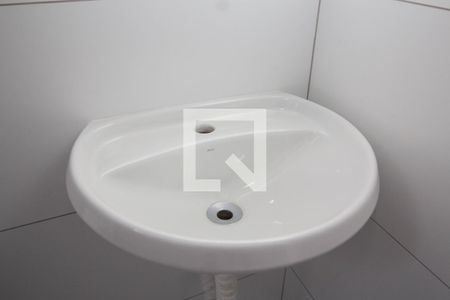 Apartamento à venda com 48m², 2 quartos e sem vaga Apartamento à venda com 48m², 2 quartos e sem vagaBanheiro