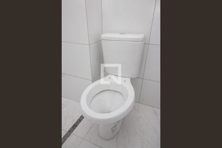 Apartamento à venda com 48m², 2 quartos e sem vaga Apartamento à venda com 48m², 2 quartos e sem vagaBanheiro