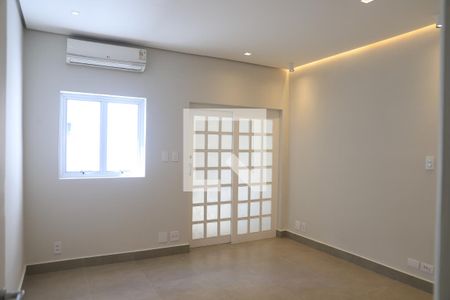 Casa à venda com 125m², 2 quartos e sem vagaSala de TV