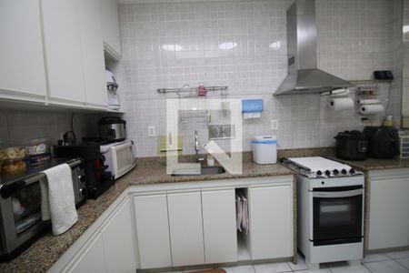Apartamento à venda com 86m², 2 quartos e 1 vagaCozinha