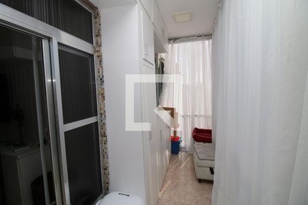 Apartamento à venda com 86m², 2 quartos e 1 vagaVaranda