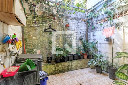 Casa à venda com 90m², 2 quartos e 1 vaga Casa à venda com 90m², 2 quartos e 1 vagaÁrea de Serviço/Quintal