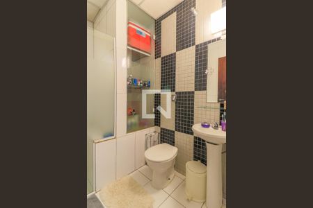 Casa à venda com 90m², 2 quartos e 1 vaga Casa à venda com 90m², 2 quartos e 1 vagaBanheiro