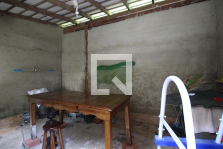 Casa à venda com 1400m², 3 quartos e 6 vagasQuarto de Serviço