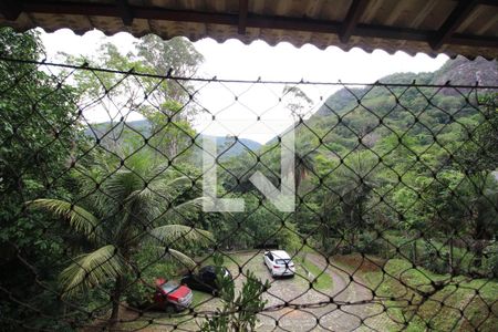 Casa à venda com 1400m², 3 quartos e 6 vagasVista