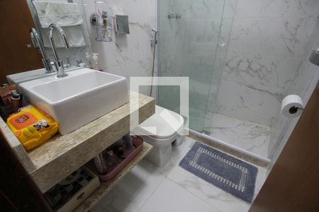 Casa à venda com 1400m², 3 quartos e 6 vagasBanheiro da Suíte 1