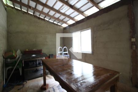 Casa à venda com 1400m², 3 quartos e 6 vagasQuarto de Serviço