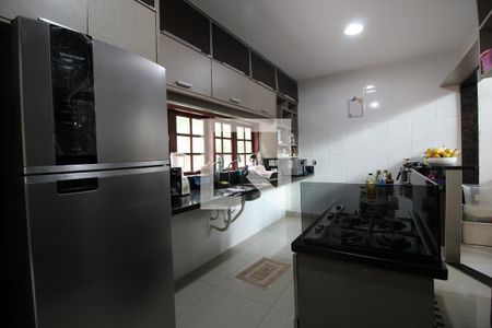 Casa à venda com 1400m², 3 quartos e 6 vagasCozinha