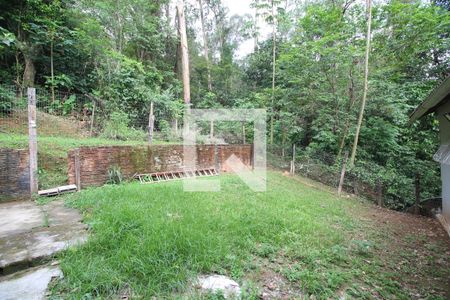 Casa à venda com 1400m², 3 quartos e 6 vagasFundos