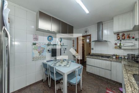 Casa à venda com 280m², 4 quartos e 3 vagasCozinha