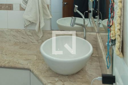 Casa à venda com 280m², 4 quartos e 3 vagasBanheiro Social