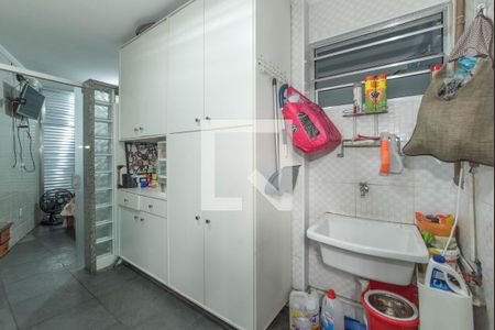 Casa à venda com 280m², 4 quartos e 3 vagasDespensa