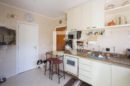 Casa à venda com 600m², 4 quartos e 3 vagasCozinha