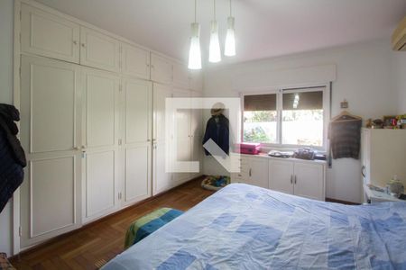 Casa à venda com 600m², 4 quartos e 3 vagasSuíte 