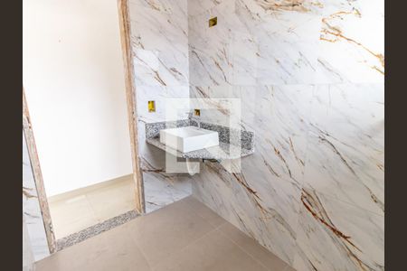 Casa à venda com 172m², 3 quartos e 2 vagas Casa à venda com 172m², 3 quartos e 2 vagasBanheiro da Suíte 1