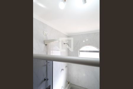 Casa à venda com 318m², 4 quartos e 4 vagasBanheiro Social