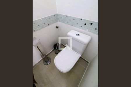 Casa à venda com 318m², 4 quartos e 4 vagasLavabo