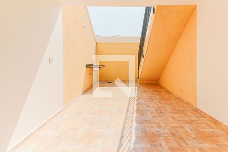 Casa à venda com 83m², 3 quartos e 5 vagas Casa à venda com 83m², 3 quartos e 5 vagasGaragem