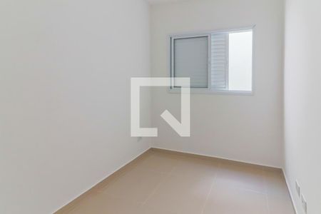 Casa à venda com 83m², 3 quartos e 5 vagas Casa à venda com 83m², 3 quartos e 5 vagasQuarto 2