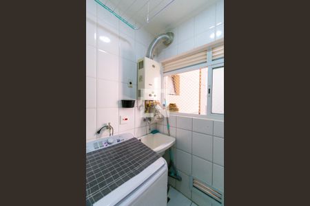 Apartamento à venda com 64m², 3 quartos e 1 vagaÁrea de Serviço