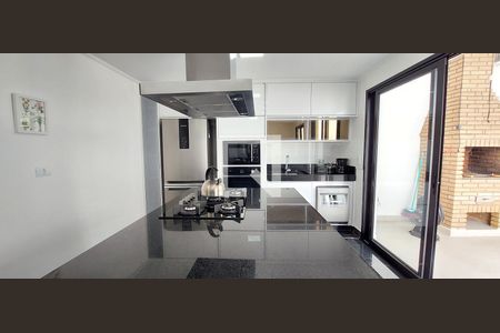 Casa à venda com 247m², 3 quartos e 7 vagasCozinha