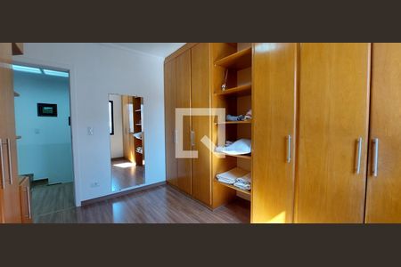 Casa à venda com 247m², 3 quartos e 7 vagasQuarto 2