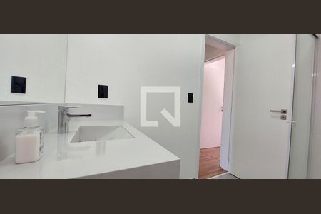 Casa à venda com 247m², 3 quartos e 7 vagasBanheiro 2