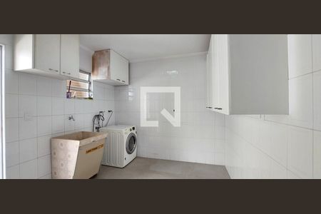 Casa à venda com 247m², 3 quartos e 7 vagasÁrea de Serviço