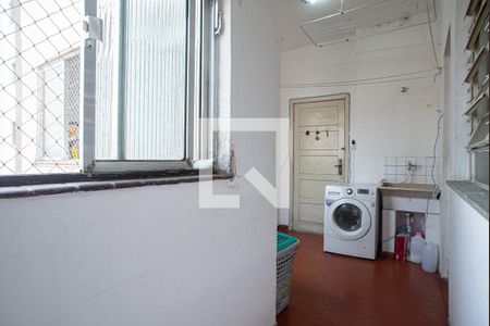 Apartamento à venda com 116m², 2 quartos e sem vaga Apartamento à venda com 116m², 2 quartos e sem vagaÁrea de Serviço