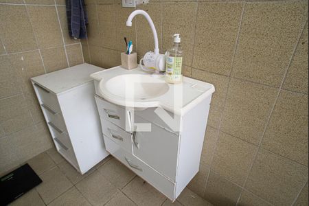 Apartamento à venda com 116m², 2 quartos e sem vaga Apartamento à venda com 116m², 2 quartos e sem vagaBanheiro