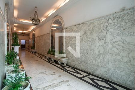 Apartamento à venda com 116m², 2 quartos e sem vaga Apartamento à venda com 116m², 2 quartos e sem vagaÁrea comum - Hall de entrada