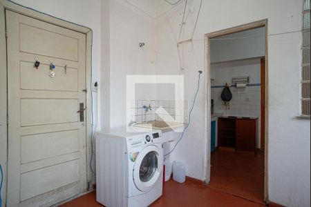 Apartamento à venda com 116m², 2 quartos e sem vaga Apartamento à venda com 116m², 2 quartos e sem vagaÁrea de Serviço