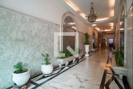 Apartamento à venda com 116m², 2 quartos e sem vaga Apartamento à venda com 116m², 2 quartos e sem vagaÁrea comum - Hall de entrada