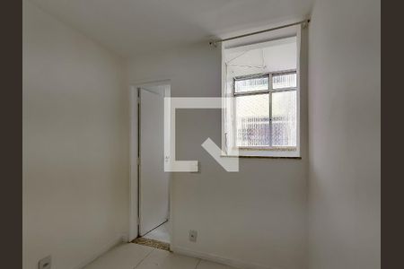 Apartamento à venda com 64m², 2 quartos e 1 vaga Apartamento à venda com 64m², 2 quartos e 1 vagaQuarto de Serviço