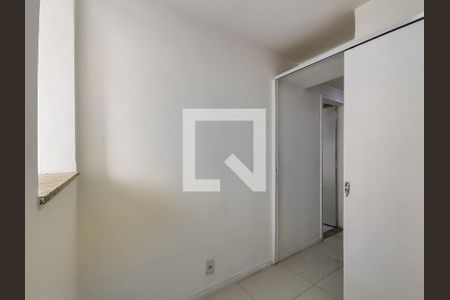 Apartamento à venda com 64m², 2 quartos e 1 vaga Apartamento à venda com 64m², 2 quartos e 1 vagaQuarto de Serviço