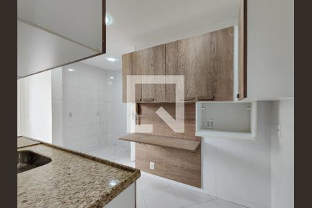 Apartamento à venda com 64m², 2 quartos e 1 vaga Apartamento à venda com 64m², 2 quartos e 1 vagaCozinha