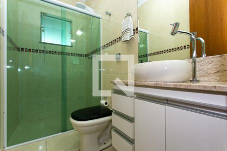 Apartamento à venda com 200m², 3 quartos e 2 vagas Apartamento à venda com 200m², 3 quartos e 2 vagasBanheiro 1