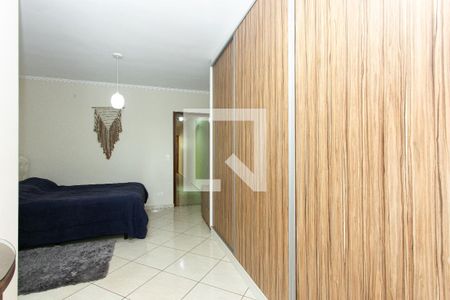 Apartamento à venda com 200m², 3 quartos e 2 vagas Apartamento à venda com 200m², 3 quartos e 2 vagasSuíte
