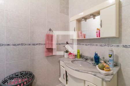 Casa à venda com 215m², 3 quartos e 1 vagaBanheiro da suíte